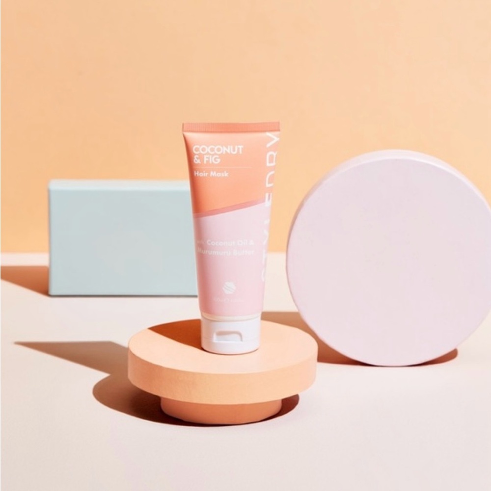 STYLEDRY
Coconut Fig Hair Mask